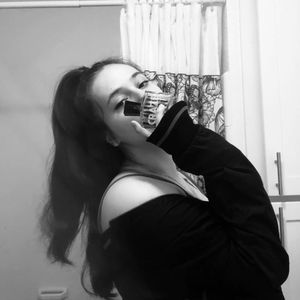 Meet your Posher, Isabel